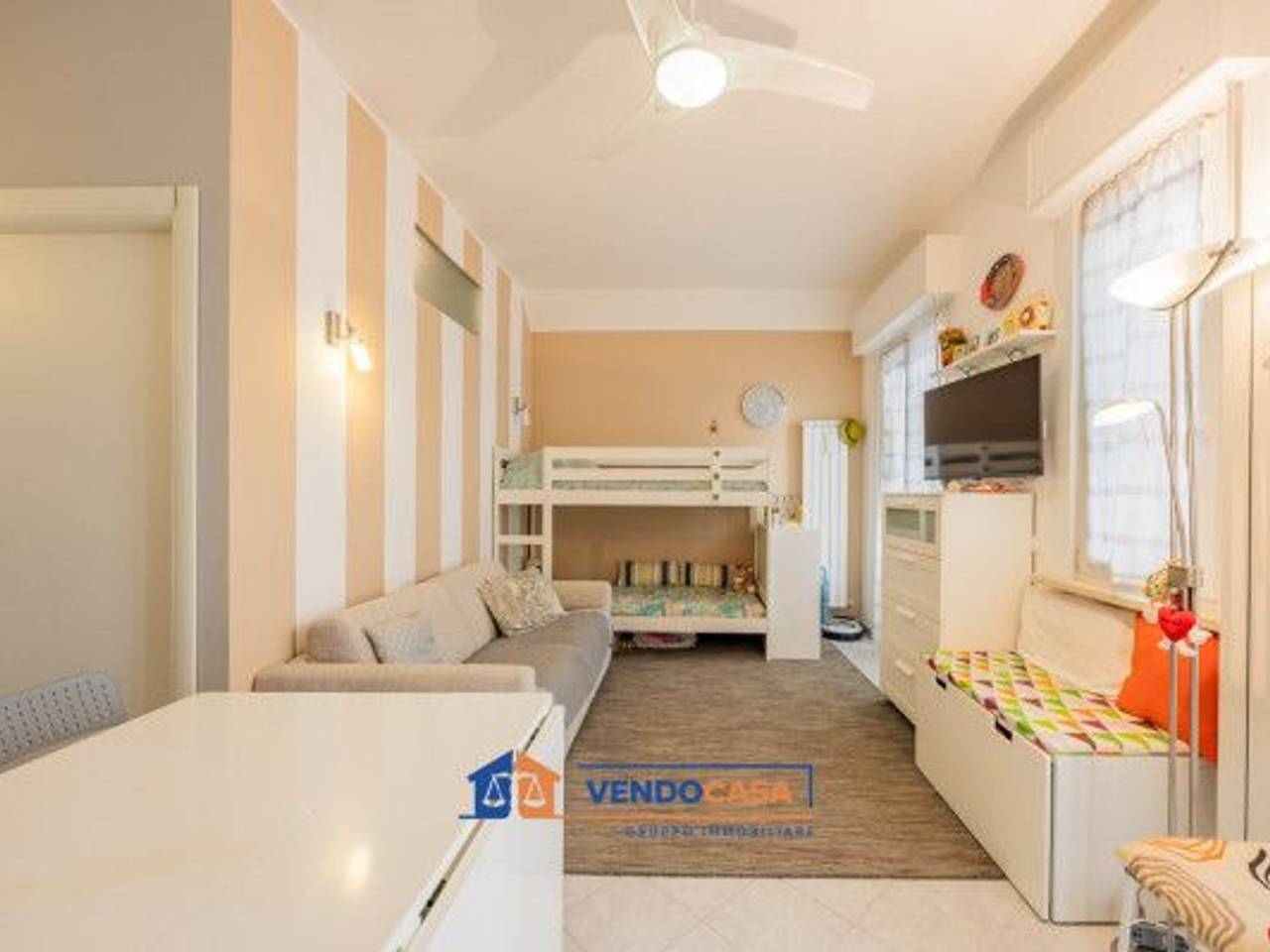 appartamento in vendita ad Albenga in zona Vadino