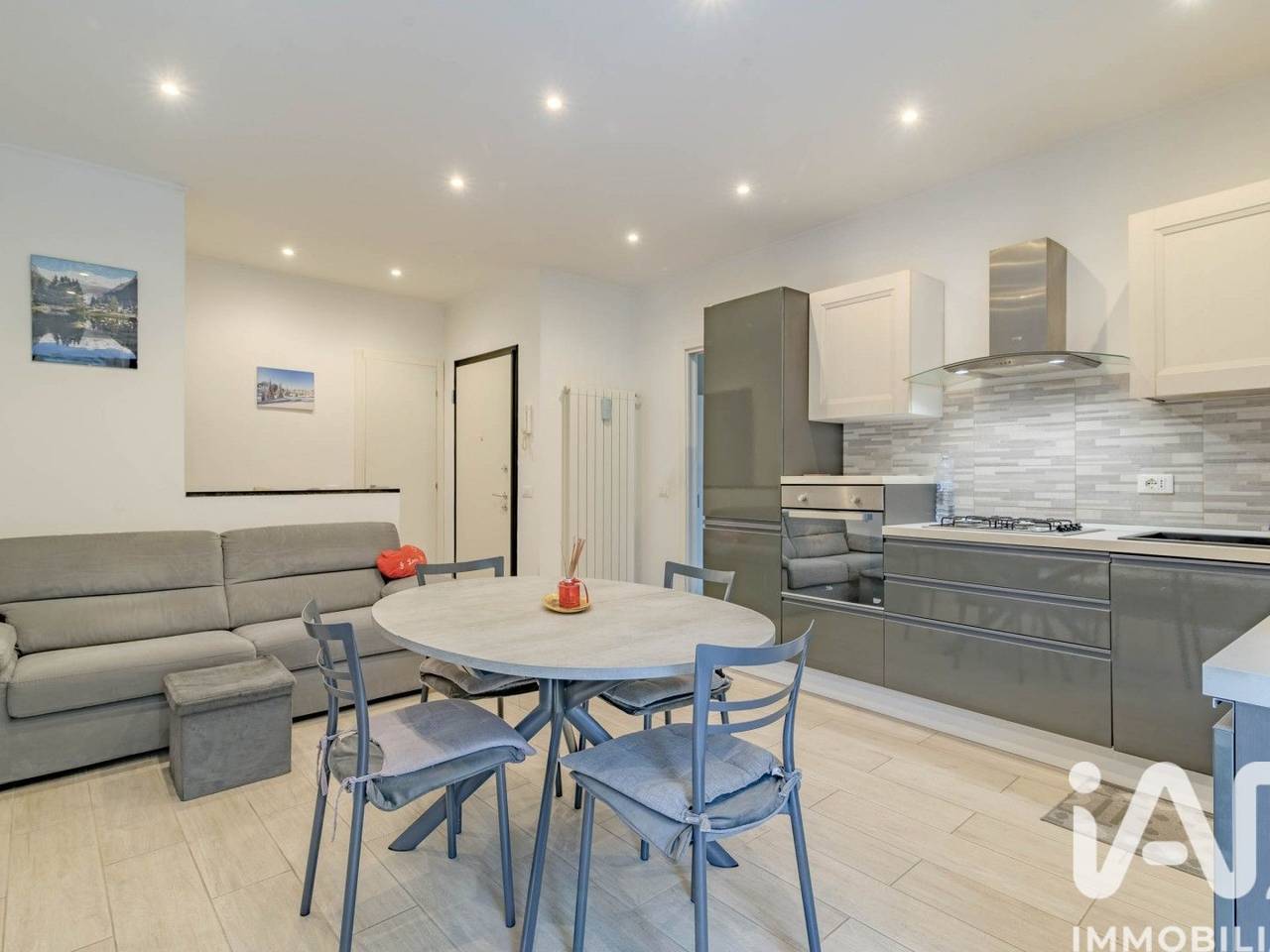 appartamento in vendita ad Albenga in zona Vadino