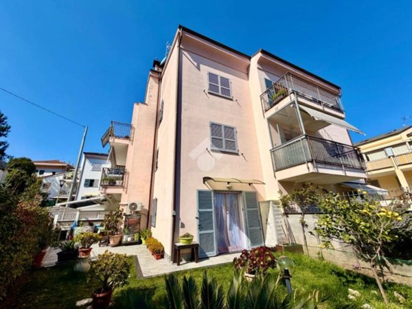 appartamento in vendita ad Albenga in zona Lusignano