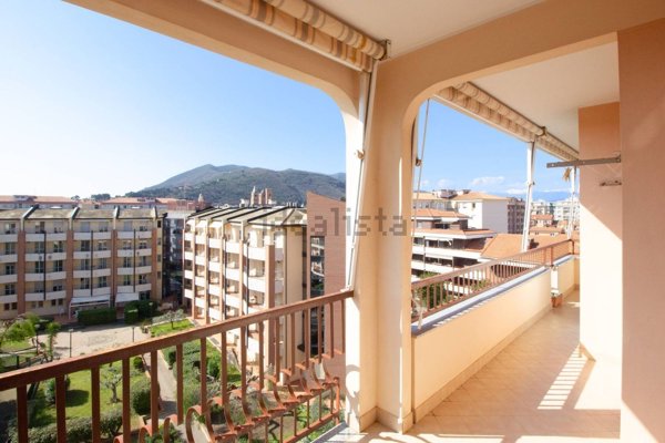 appartamento in vendita ad Albenga