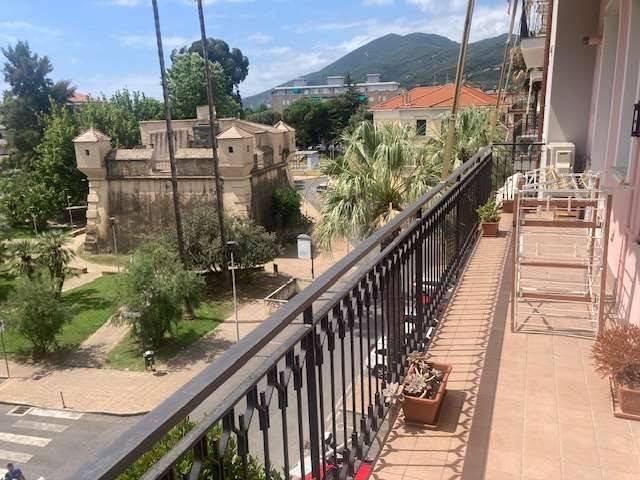 appartamento in vendita ad Albenga