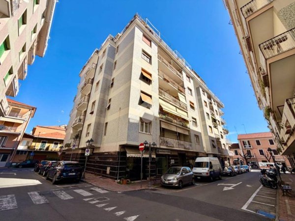 appartamento in vendita ad Albenga