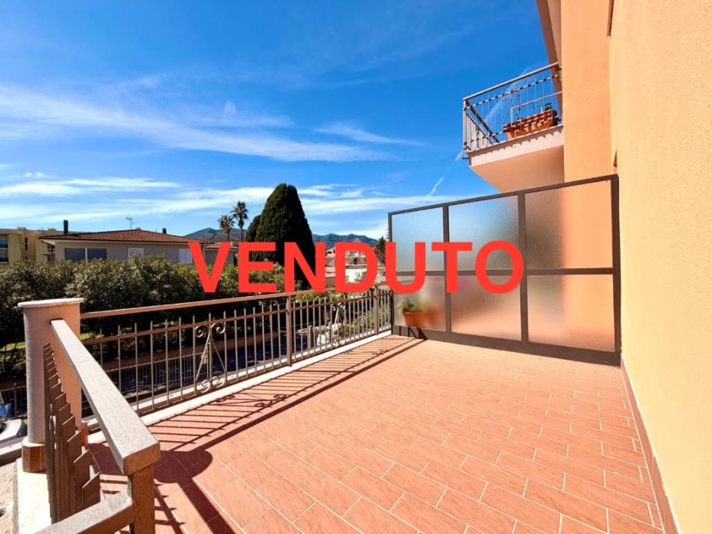 appartamento in vendita ad Albenga