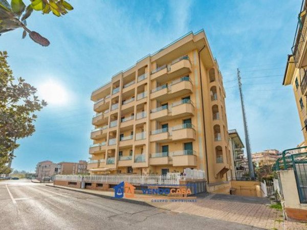 appartamento in vendita ad Albenga in zona Vadino