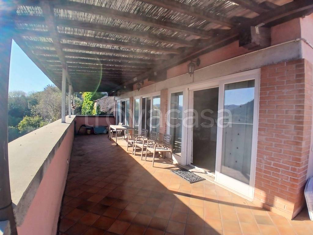 appartamento in vendita ad Albenga in zona Bastia