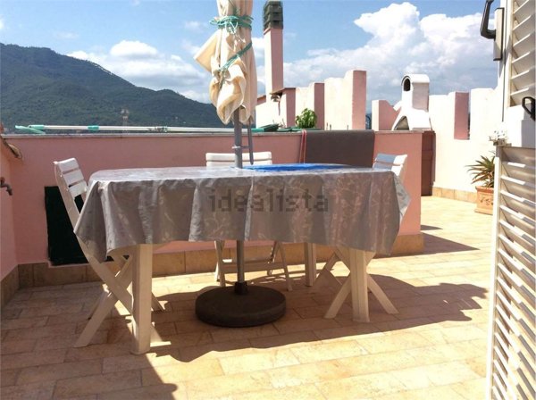 appartamento in vendita ad Albenga in zona Leca