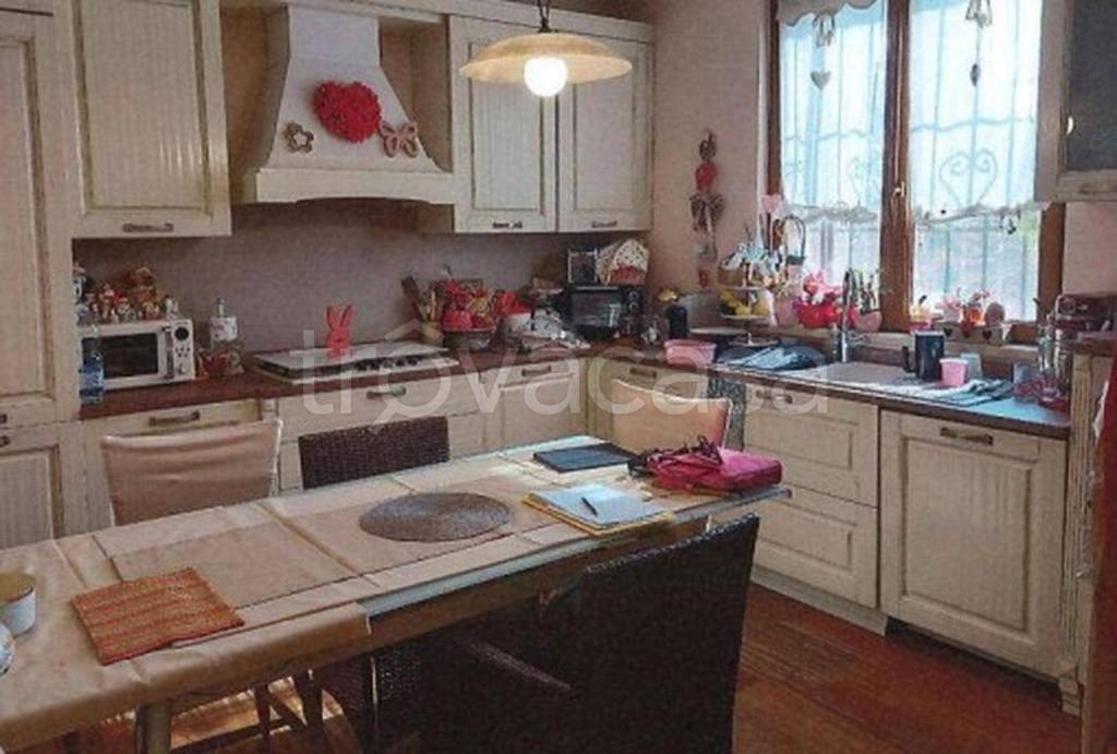 casa indipendente in vendita ad Albenga