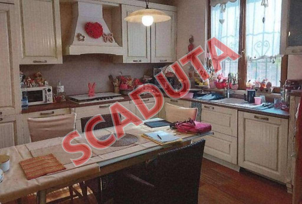 casa indipendente in vendita ad Albenga