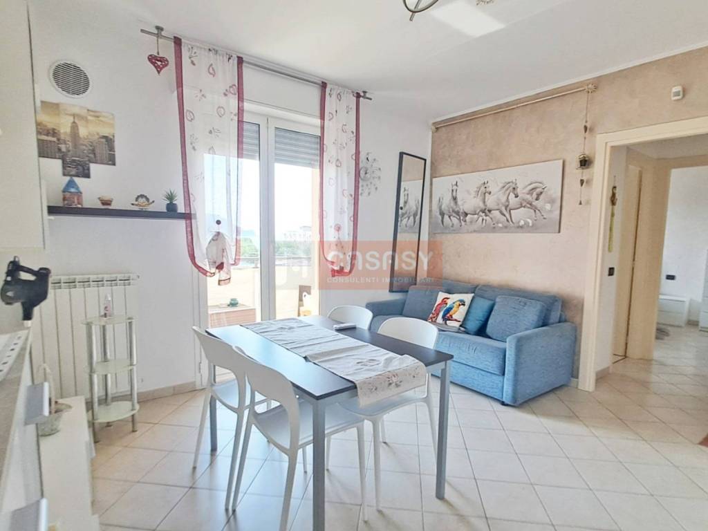 appartamento in vendita ad Albenga in zona Vadino