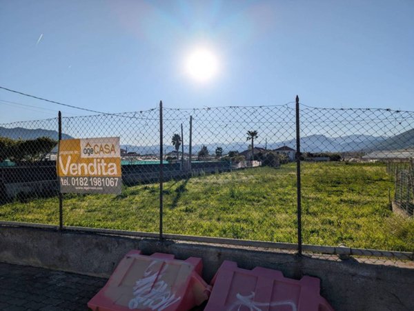 terreno agricolo in vendita ad Albenga