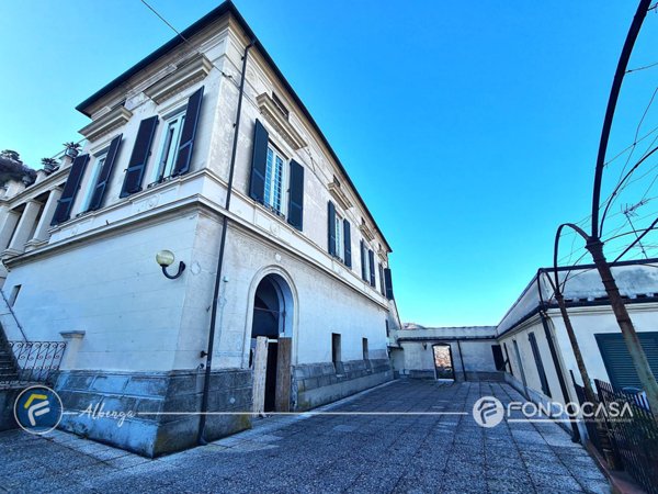 appartamento in vendita ad Albenga in zona San Fedele