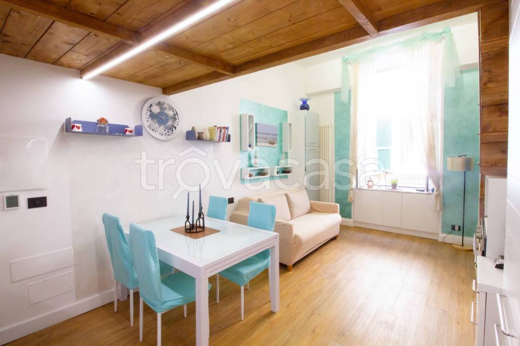 appartamento in vendita ad Albenga