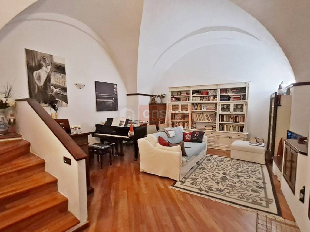 casa indipendente in vendita ad Albenga in zona Bastia