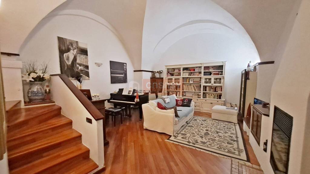 casa indipendente in vendita ad Albenga in zona Bastia