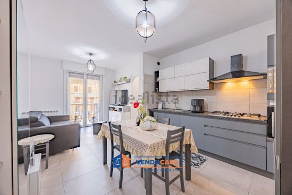 appartamento in vendita ad Albenga in zona Vadino