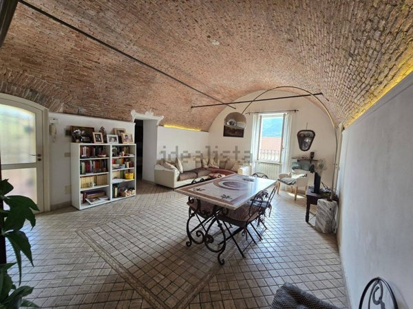 casa semindipendente in vendita ad Albenga in zona Bastia