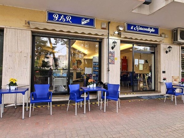 negozio in vendita ad Albenga