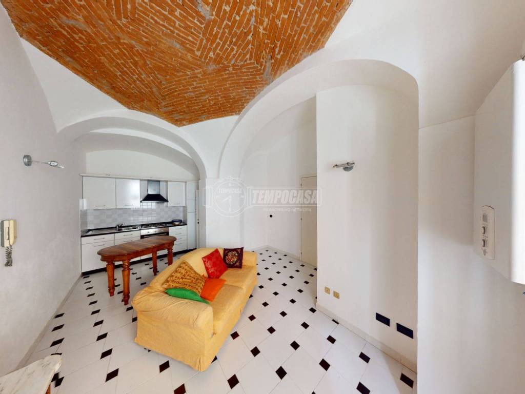 appartamento in vendita ad Albenga in zona Campochiesa