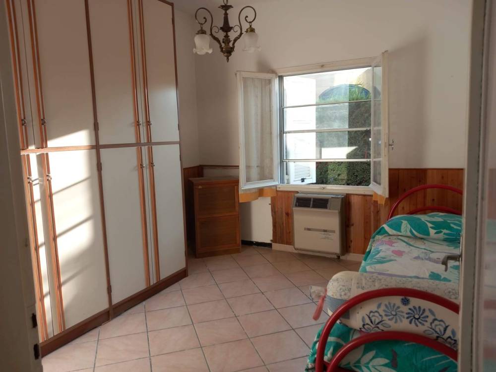 appartamento in vendita ad Albenga in zona Leca
