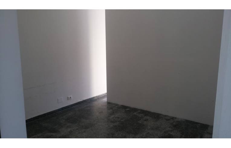 negozio in vendita ad Albenga