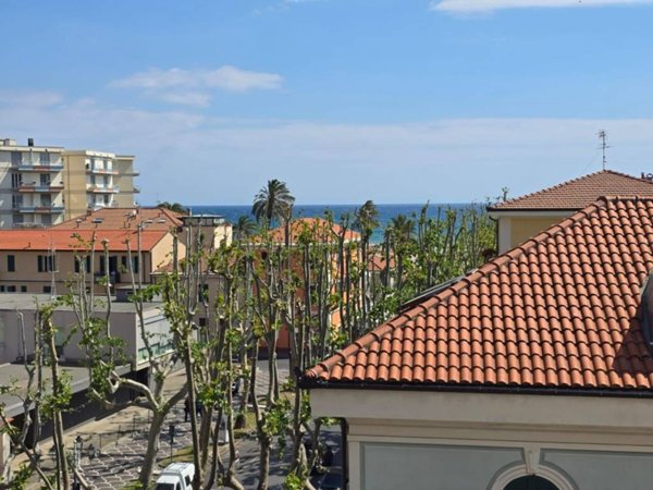 appartamento in vendita ad Albenga