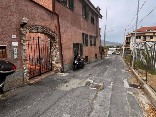 appartamento in vendita ad Albenga in zona Lusignano