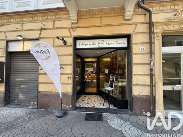 negozio in vendita ad Albenga
