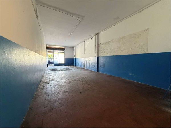 negozio in vendita ad Albenga