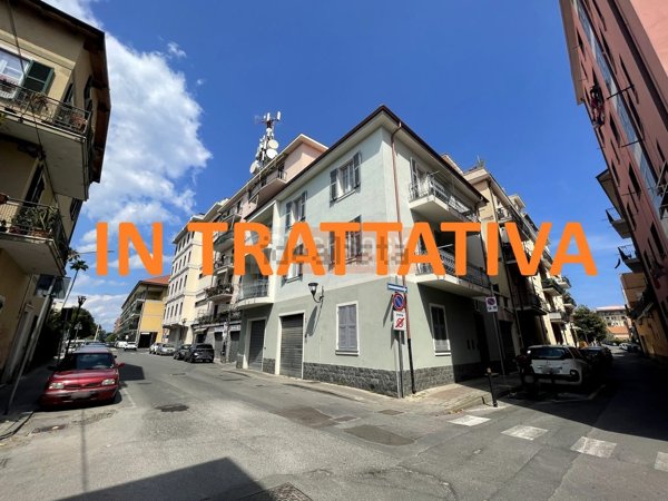 casa semindipendente in vendita ad Albenga