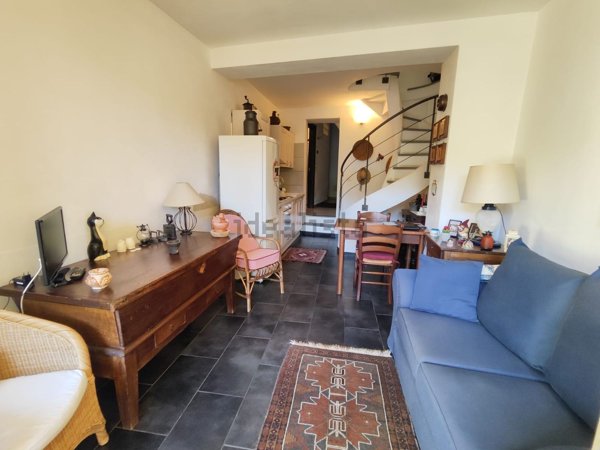 appartamento in vendita ad Albenga in zona Bastia