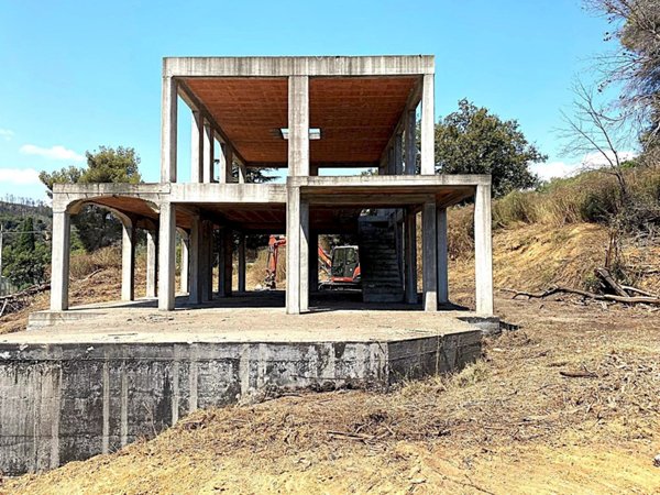 casa indipendente in vendita ad Albenga