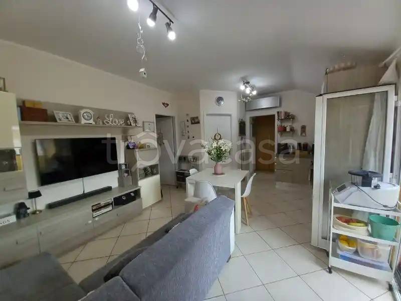 appartamento in vendita ad Albenga in zona Leca