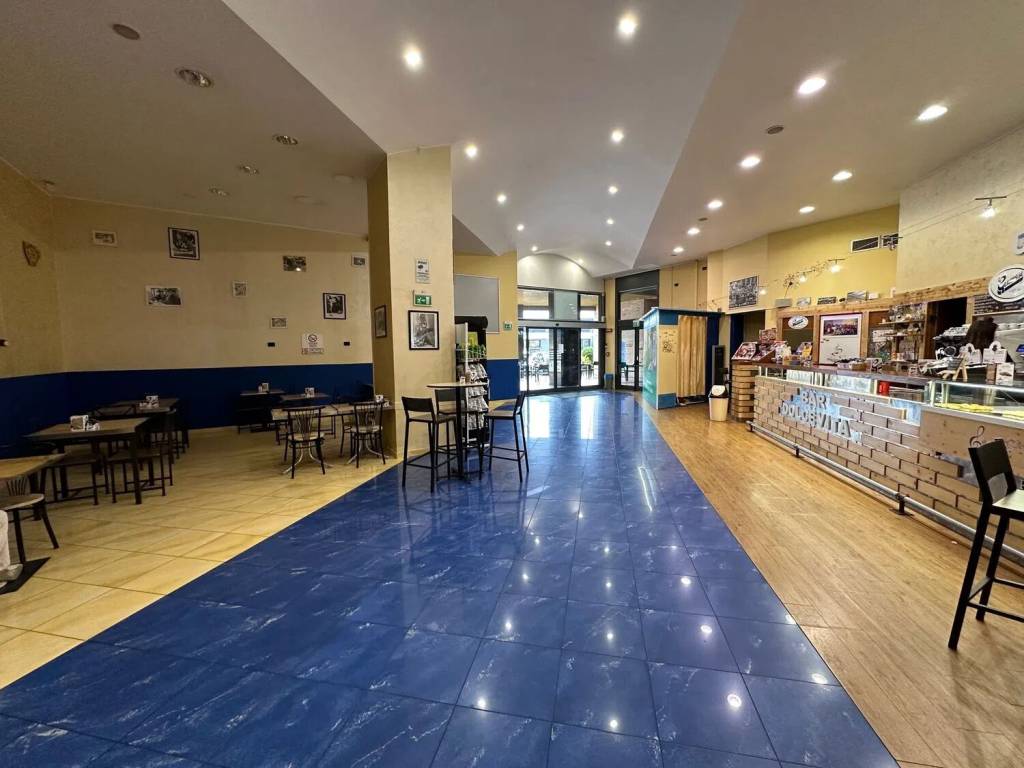 negozio in vendita ad Albenga