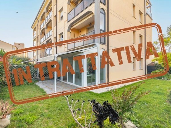 appartamento in vendita ad Albenga in zona Vadino