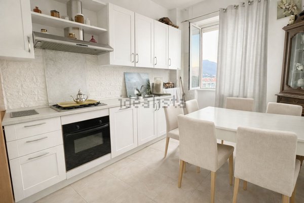 appartamento in vendita ad Albenga