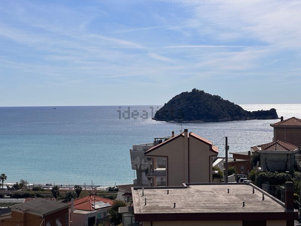 appartamento in vendita ad Albenga