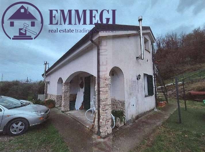 casa indipendente in vendita ad Albenga