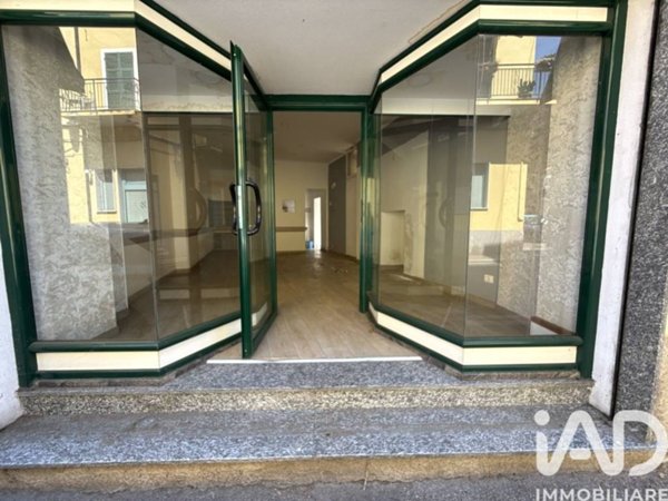 casa indipendente in vendita ad Albenga in zona Leca