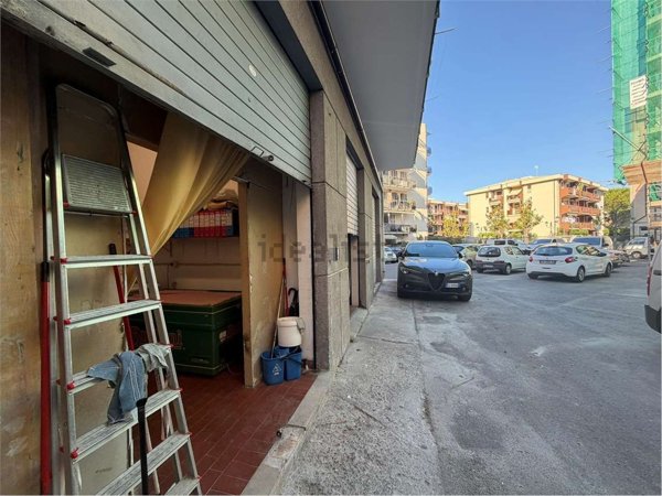 locale di sgombero in vendita ad Albenga in zona Vadino