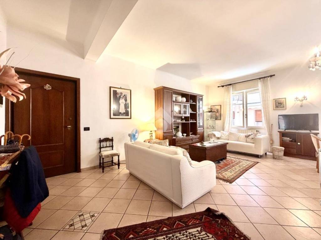appartamento in vendita ad Albenga