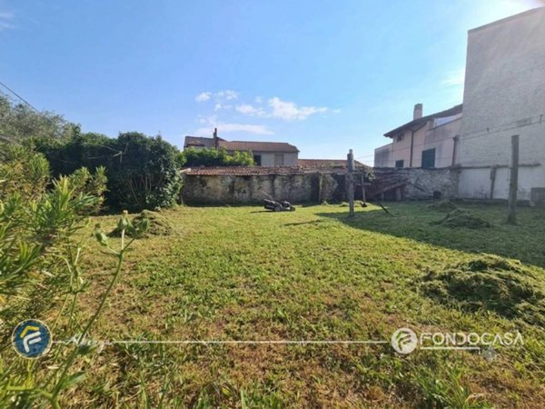 terreno edificabile in vendita ad Albenga in zona Lusignano