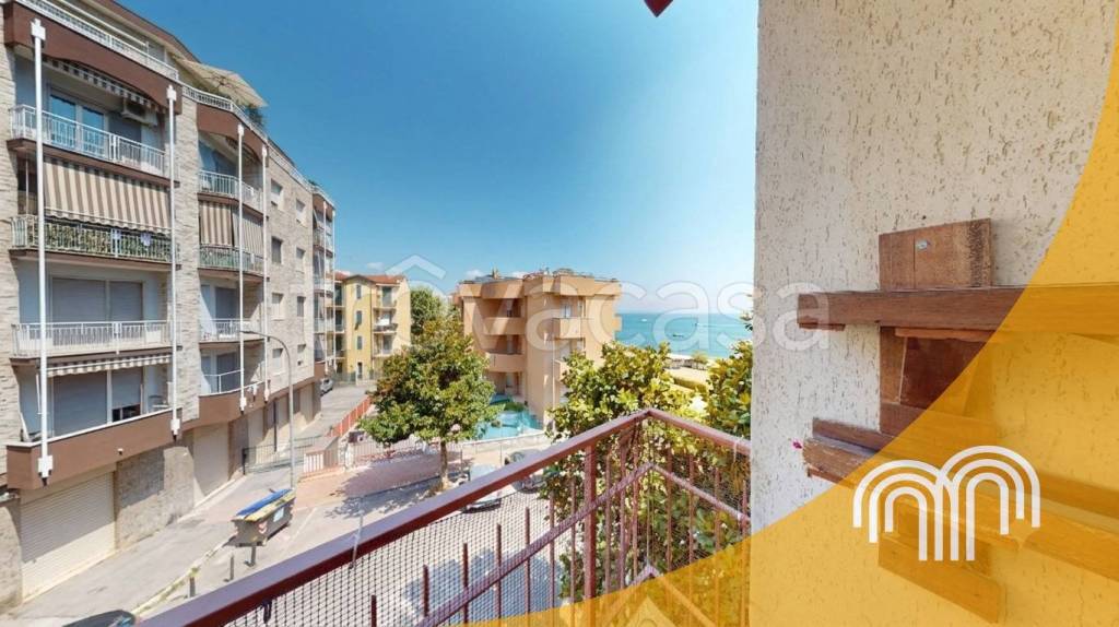 appartamento in vendita ad Albenga