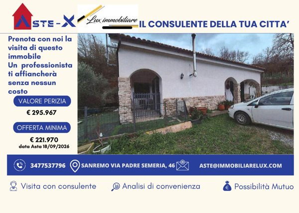 casa indipendente in vendita ad Albenga in zona Leca
