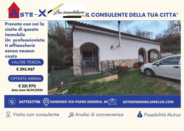 casa indipendente in vendita ad Albenga in zona Leca