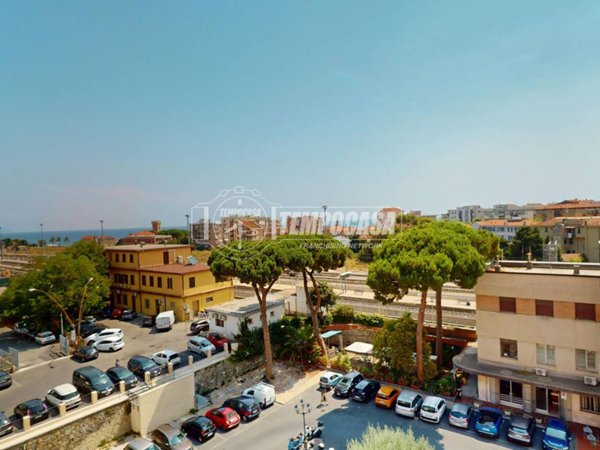 appartamento in vendita ad Albenga