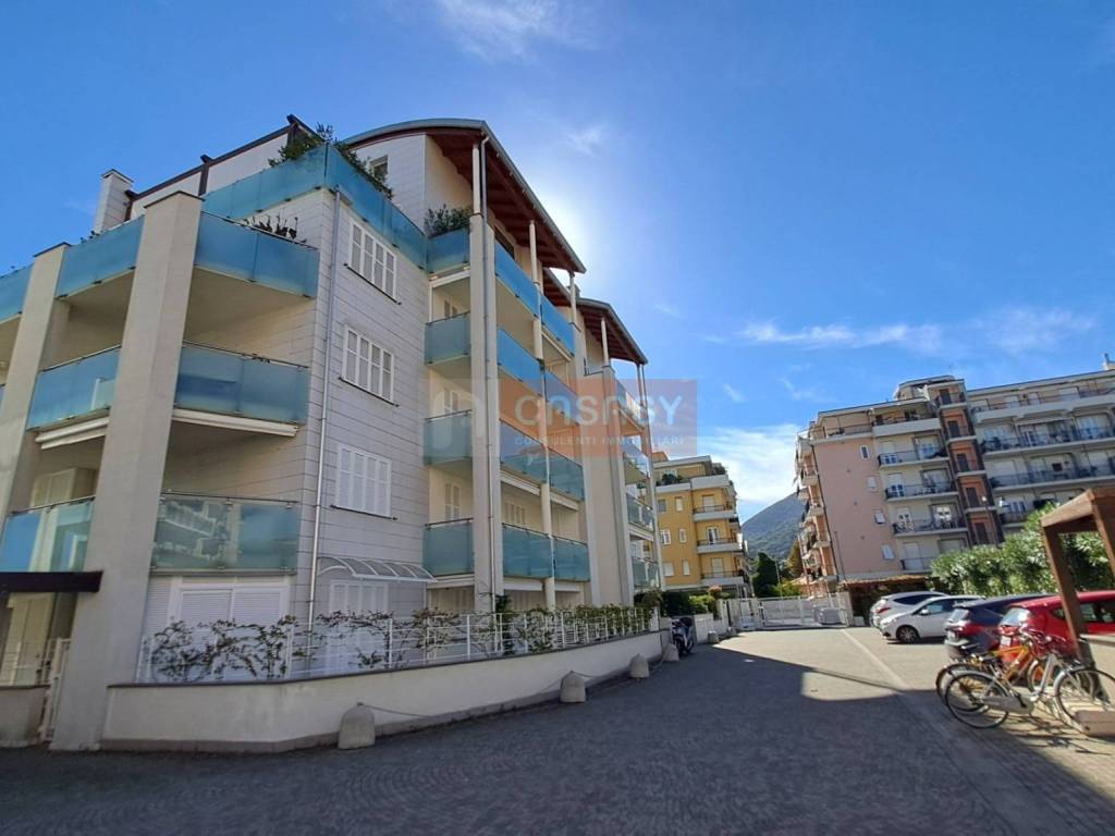 appartamento in vendita ad Albenga in zona Vadino