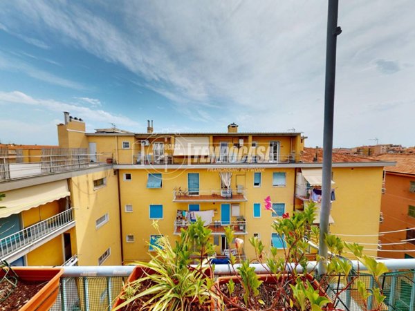 appartamento in vendita ad Albenga