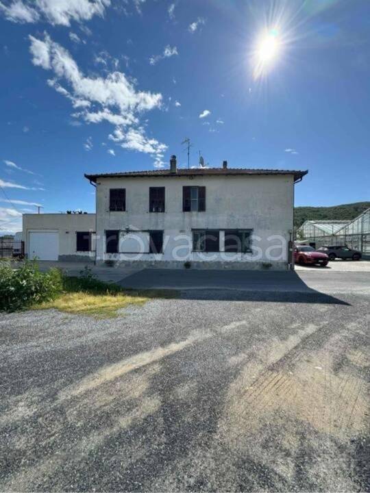 casa indipendente in vendita ad Albenga in zona San Fedele