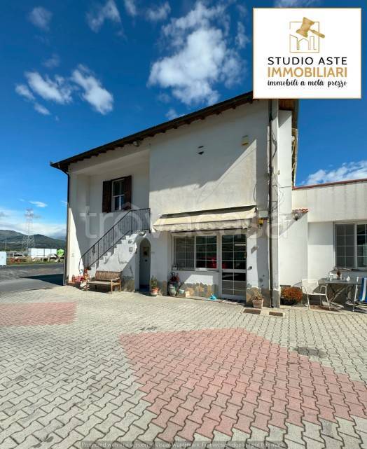 casa indipendente in vendita ad Albenga in zona San Fedele