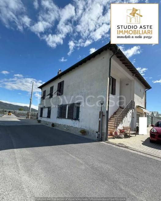 casa indipendente in vendita ad Albenga in zona San Fedele